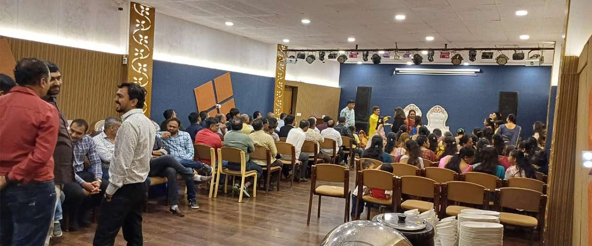 Small banquet halls in Navsari